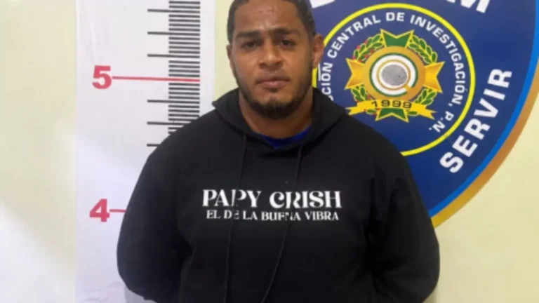 Se entrega a la Policía hombre buscado por tentativa de homicidio en La Vega