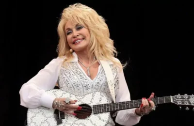 Musical sobre Dolly Parton completa su elenco para llegar a Broadway en enero