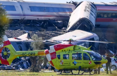 Aumentan a 64 los fallecidos en el accidente de tren en España