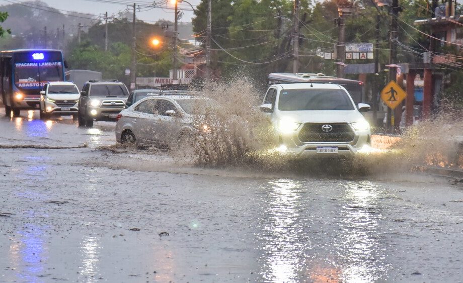 Indomet prevé fuertes aguaceros con tormentas eléctricas y ráfagas de viento en varias provincias