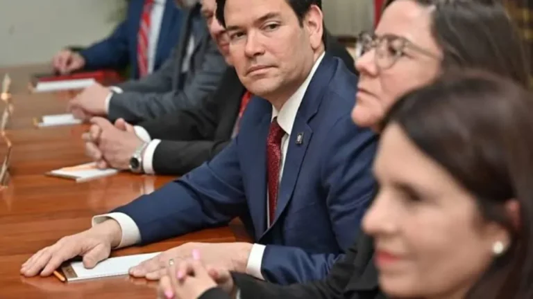 EEUU revela ayuda multimillonaria para Comunidad del Caribe tras reunión con su presidente