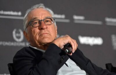 Robert De Niro arremete contra Trump y le llama «cobarde» y «trozo de mierda» en un acto público