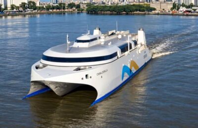 Inauguran el ferry 100 % eléctrico más grande del mundo que une a Colonia y Buenos Aires