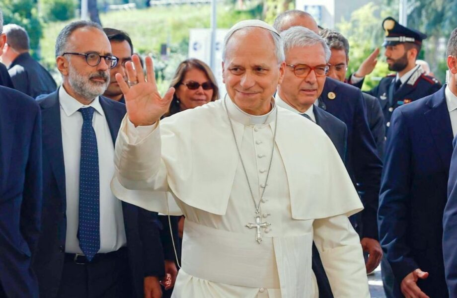 Papa León XIV retoma sus actividades desde el hospital tras ser operado de cáncer de pulmón