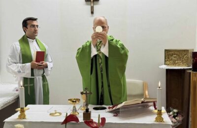 El papa León XIV mejora y recupera su autonomía tras la operación de pulmón