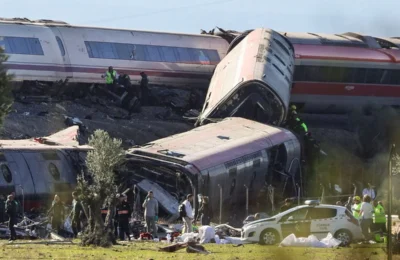Abinader envía condolencias a España por accidente ferroviario que dejó decenas de muertos
