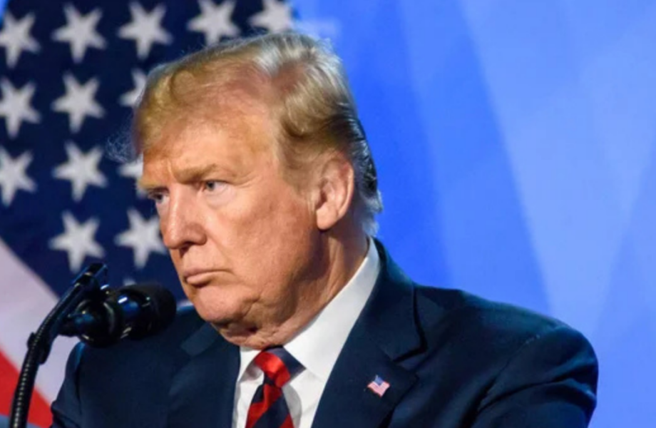 Trump dice que mantiene diálogo con Irán pese a los posibles ataques de EE.UU.